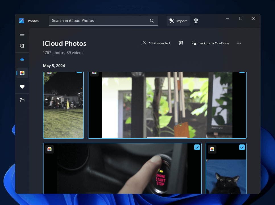 What Select All looks like in iCloud in the Microsoft Photos app